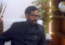 Demand for distribution of 3 months free ration for 10 states: Paswan