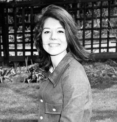 Diana Rigg Biography, Diana Rigg Age, Diana Rigg education, Diana Rigg parents, Diana Rigg father, Diana Rigg mother,  Diana Rigg wiki, Diana Rigg date of birth, Diana Rigg family, Diana Rigg wife, Diana Rigg movies, Diana Rigg TV shows or TV serials, Diana Rigg career, Diana Rigg daughter, Diana Rigg son, Diana Rigg awards, Diana Rigg Emma award, Diana Rigg marriage, Diana Rigg marriage pics, Diana Rigg Childhood pics