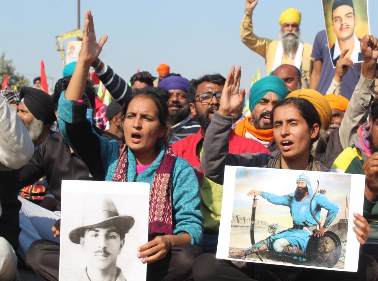 Farmer protests: slogans continue on Delhi border