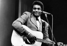 Music star Charlie Pride dies from Corona