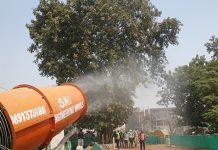 Delhi: Anti-smog guns installed in trucks, will control pollution