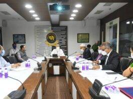 Prime Minister announced a relief package of Rs 1,000 crore for stunted Gujarat