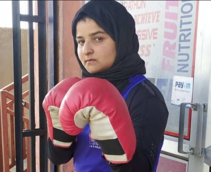 Shariya Manzoor Athlete from south kashmir boxing gold medal