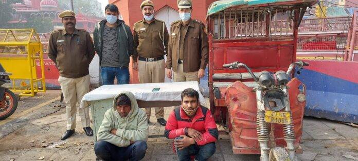 Two budding robbers targeting visitors in Delhi nabbed by the team of pp red fort, PS Kotwali