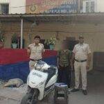 One notorious auto-lifter cum snatcher arrested by the staff of pp wpia ps Ashok vihar under operation Sajag.