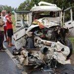 horrific road accident in Uttar Pradesh 8 people died painfully