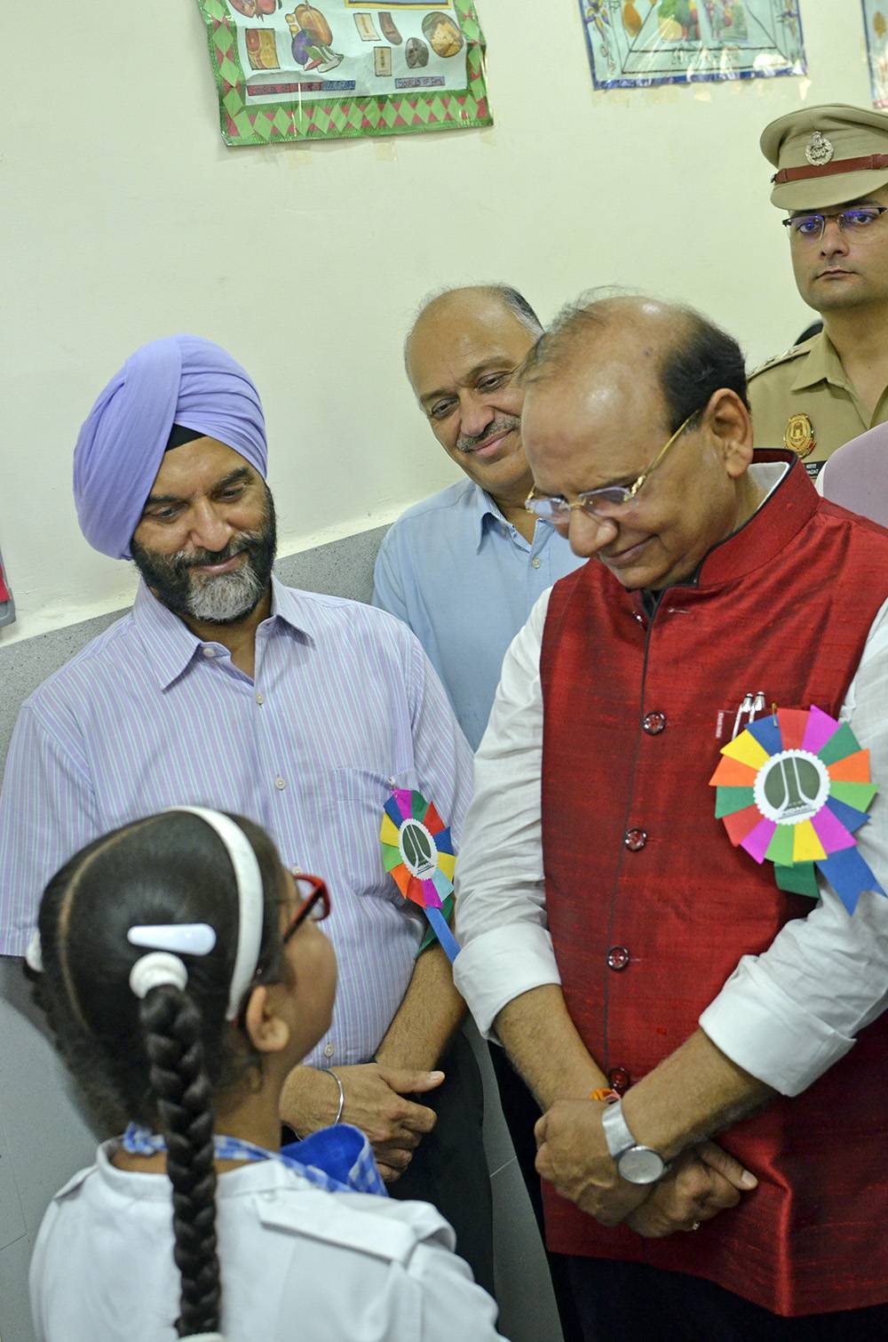 LG Delhi at Atal Adarsh Bengali Balika science lab, NDMC school