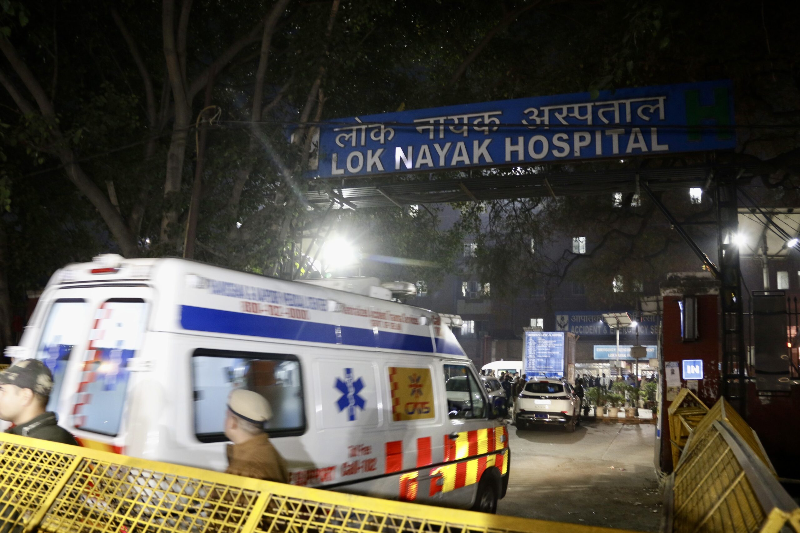 New Delhi: Security personnel outside LNJP Hospital