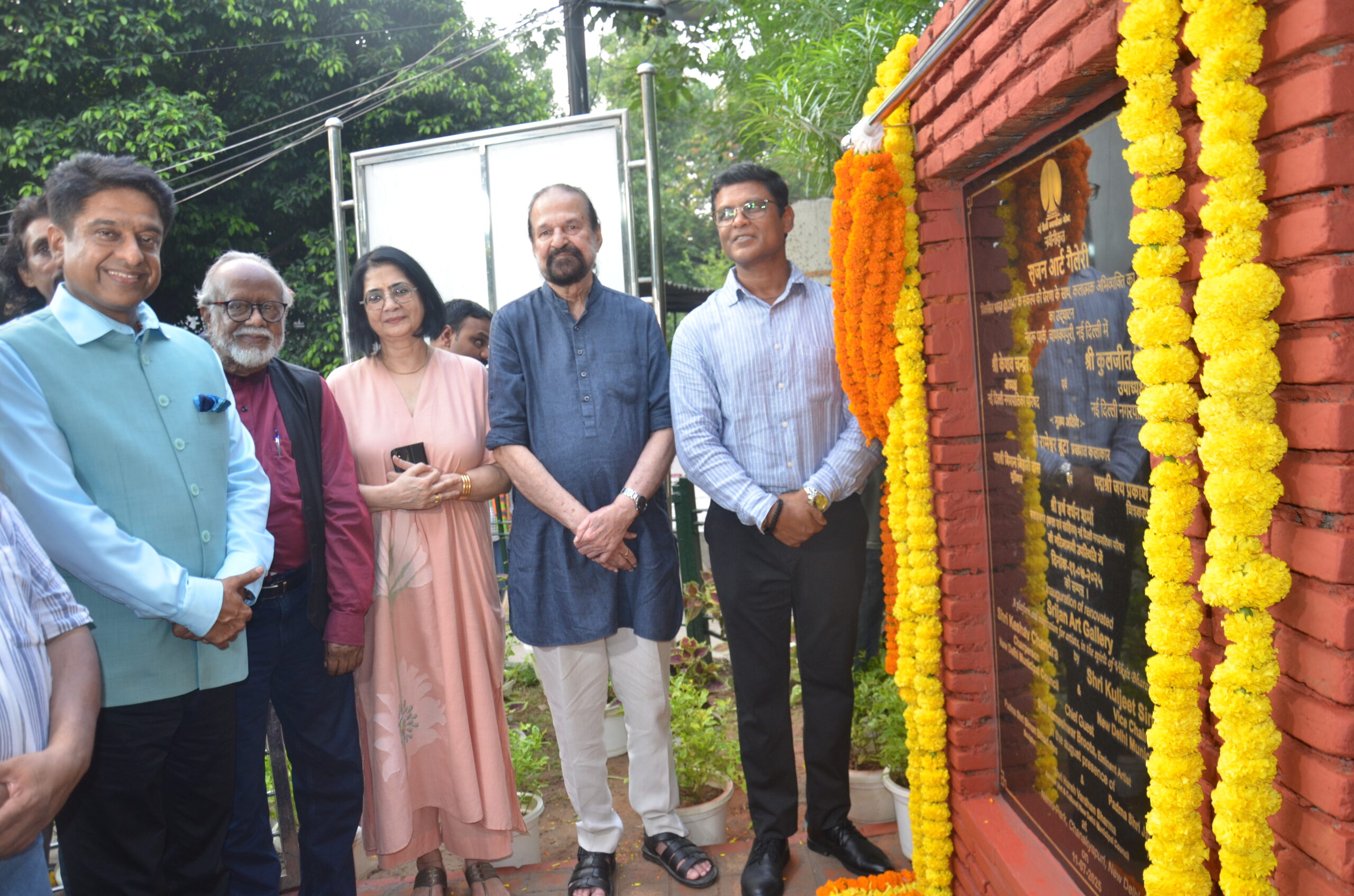 (c)KenRockwell.com (858) 453-2099