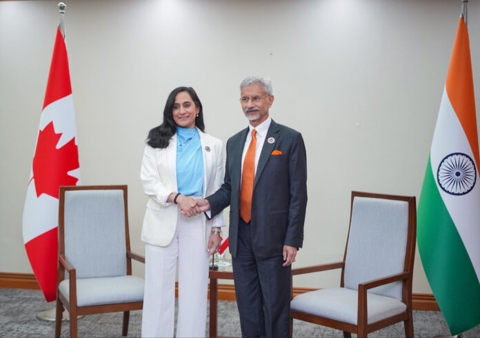 Manila: S. Jaishankar meets Anita Anand